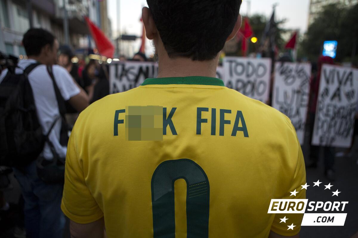 BqQNCmwCMAAjTzW.jpg:large